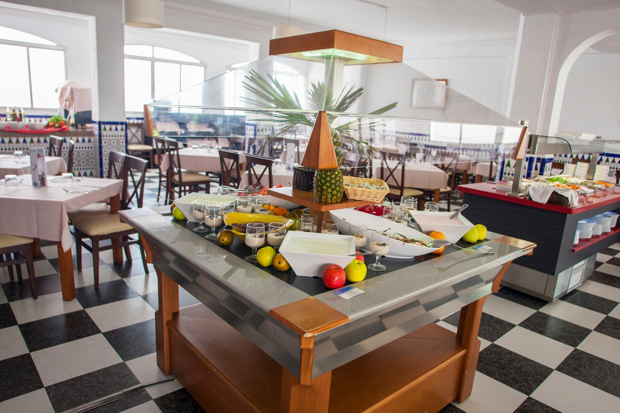Hotel Comarruga Platja Екстериор снимка