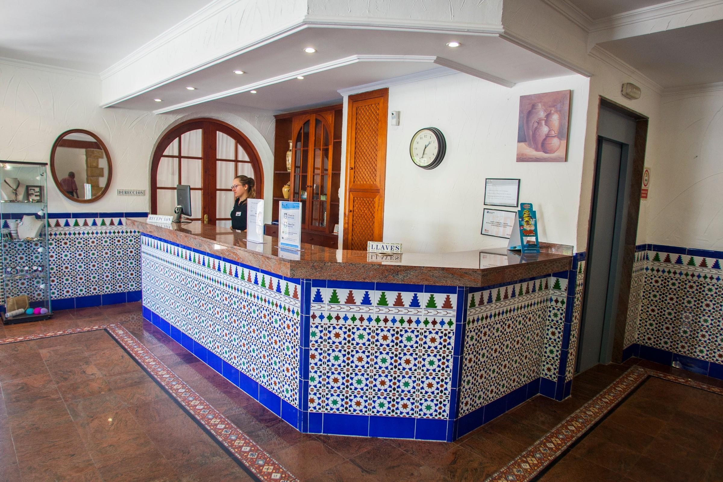 Hotel Comarruga Platja Екстериор снимка