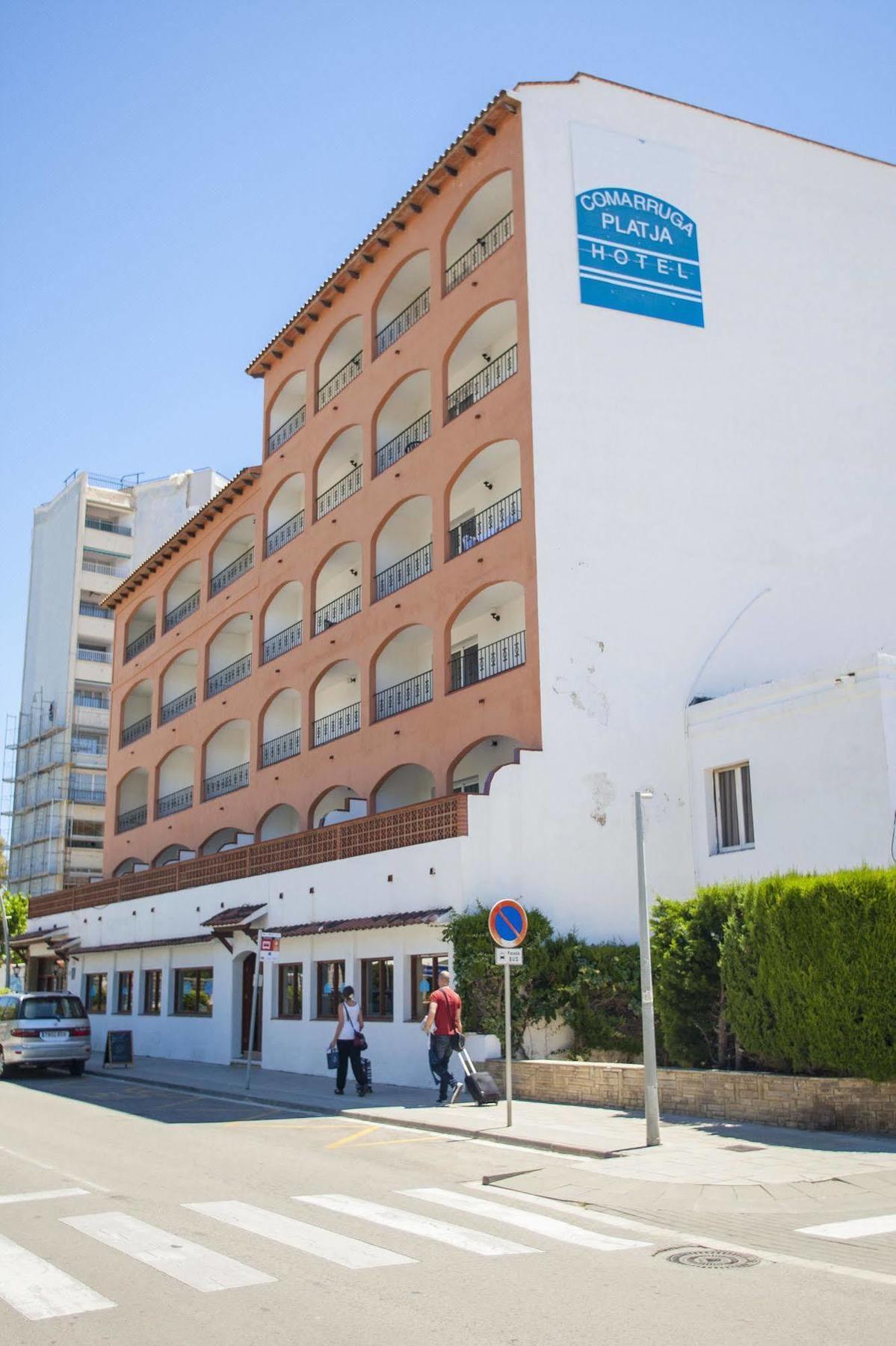 Hotel Comarruga Platja Екстериор снимка